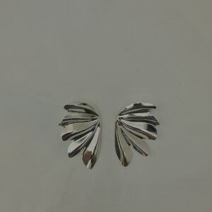 BRINCO FOLHA PLISSADA BANHO DE PRATA